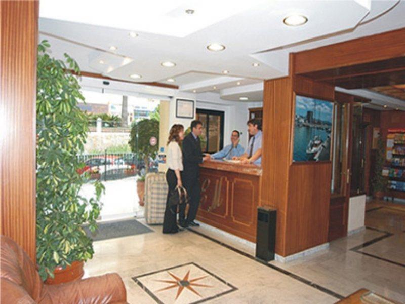 Apartamentos Mediterraneo Marbella Bagian luar foto